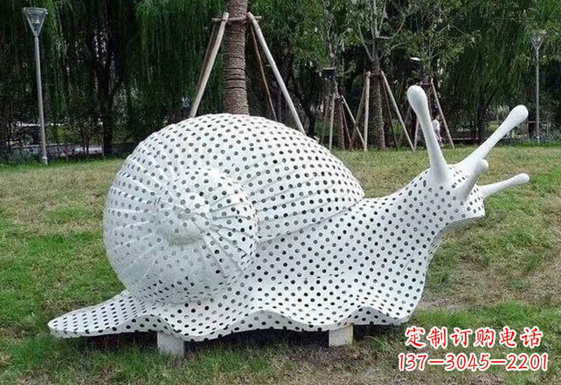 贵州不锈钢公园里的蜗牛雕塑