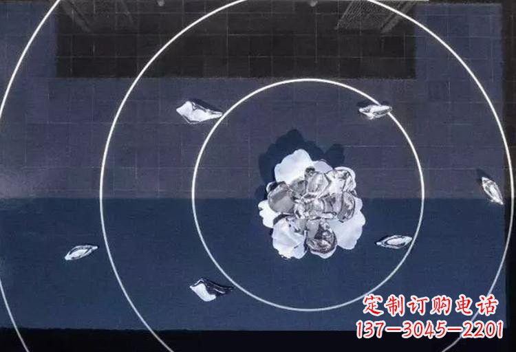 贵州不锈钢莲花雕塑——给公园增添一抹绚丽