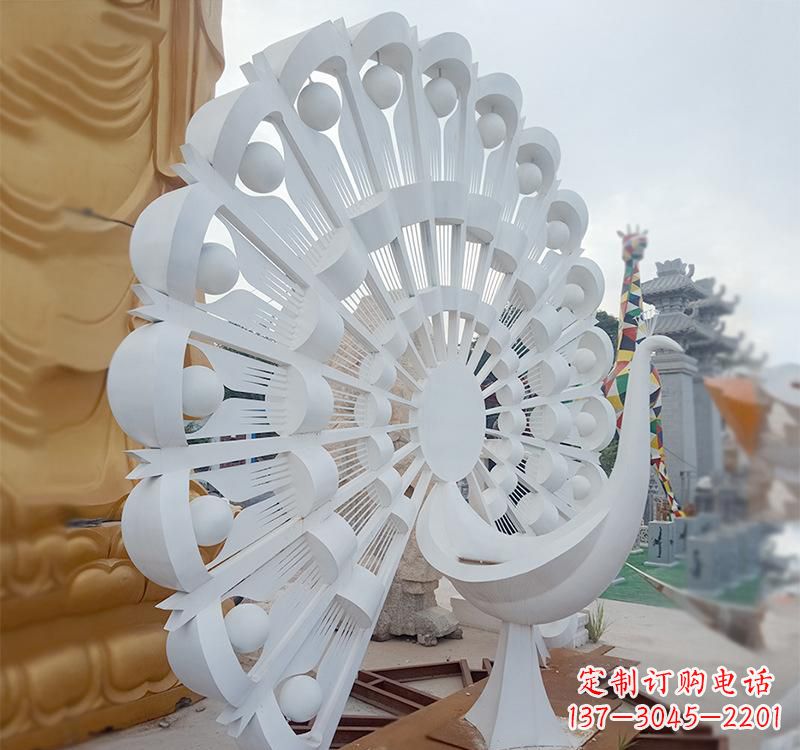 贵州不锈钢孔雀雕塑美丽的艺术品