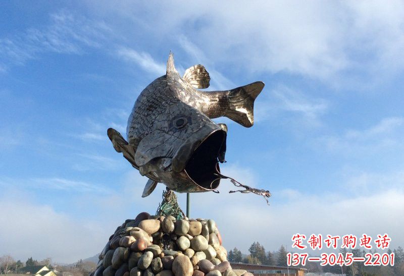 贵州不锈钢鲤鱼雕塑