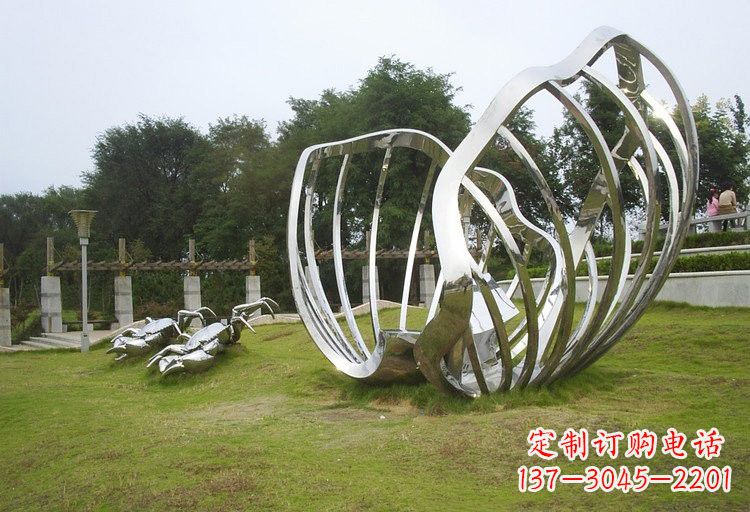 贵州不锈钢公园里的贝壳雕塑