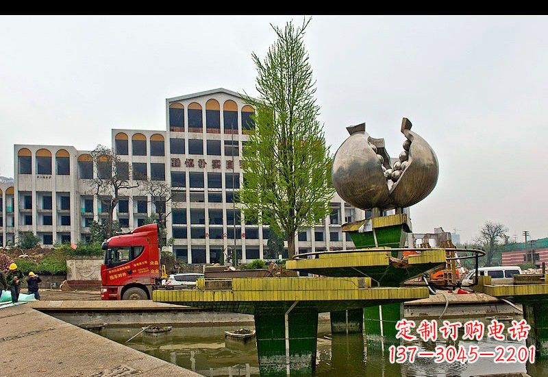 贵州不锈钢石榴雕塑灿烂的艺术之美