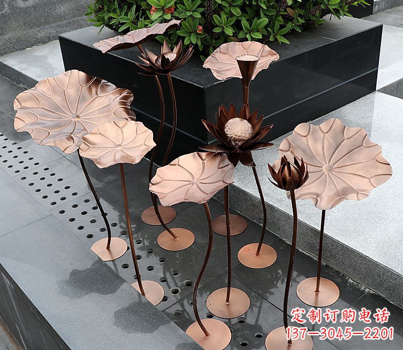 贵州不锈钢古铜色荷花雕塑传承传统文化的精美艺术品