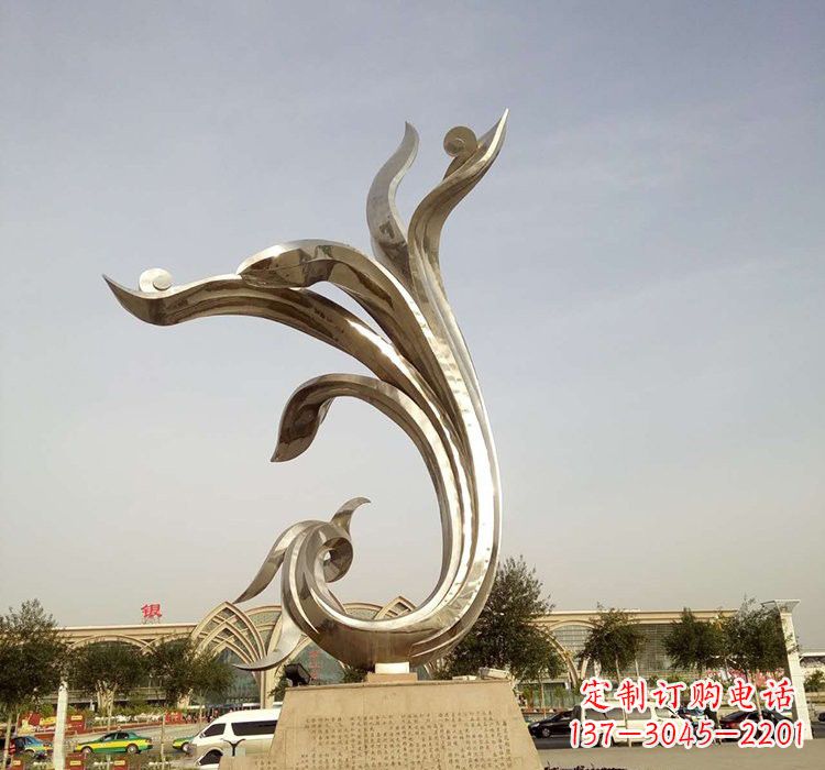贵州凤凰雕塑,让不锈钢广场更加精彩