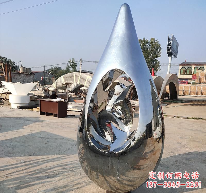 贵州不锈钢大水滴雕塑一座极致简约的艺术作品