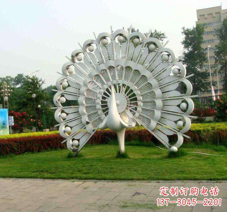 贵州不锈钢孔雀雕塑艺术与美的完美结合