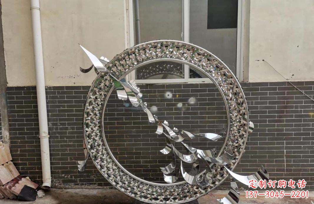 贵州“不锈钢广场飞鸽圆环雕塑”精美的艺术品