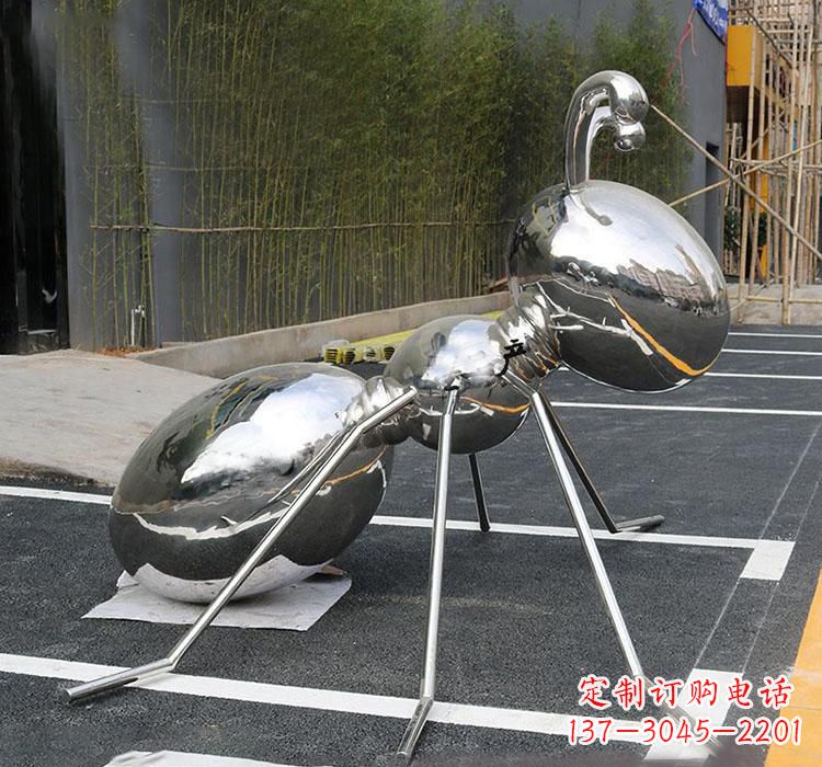 贵州不锈钢蚂蚁雕塑——象征力量与智慧