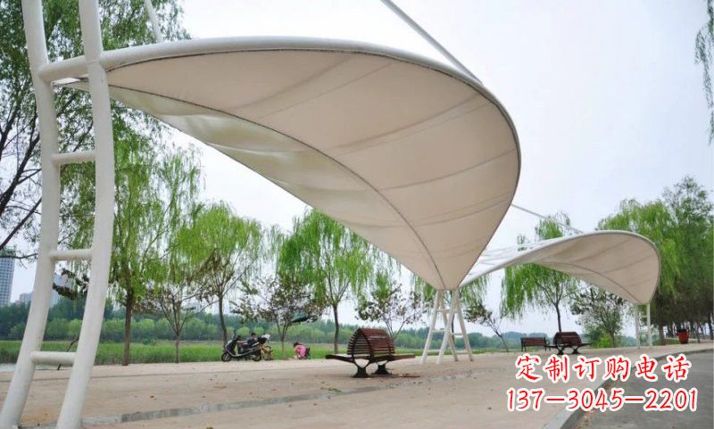 贵州不锈钢树叶形遮阳棚雕塑