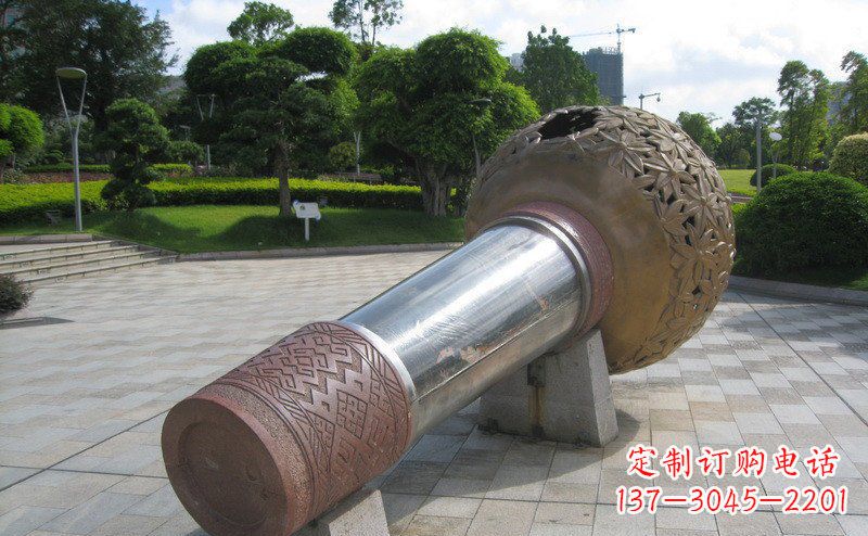 贵州“铸就记忆的不锈钢话筒雕塑”