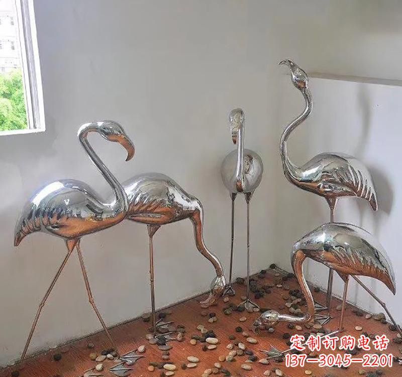 贵州不锈钢火烈鸟象征勇气与活力