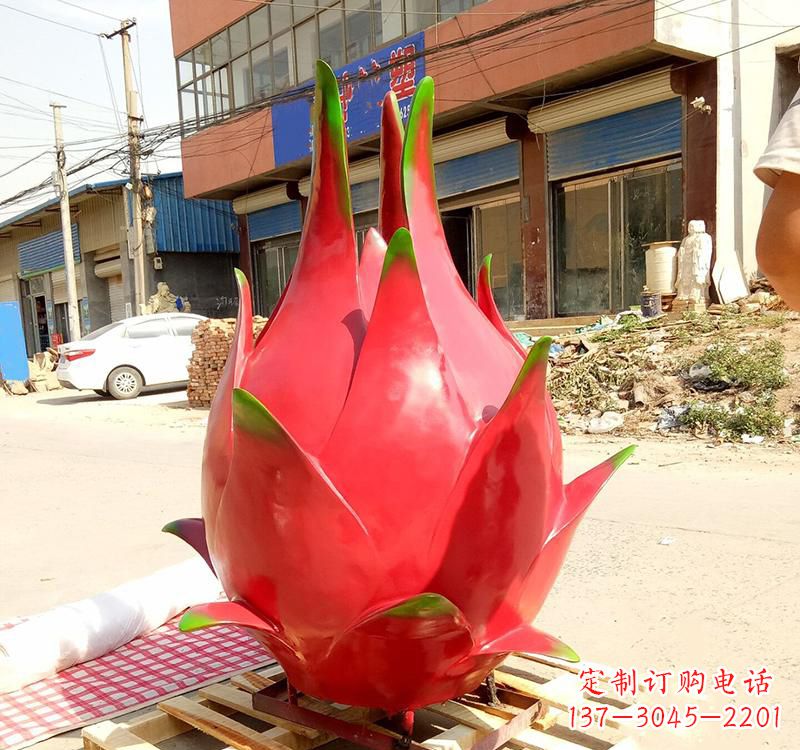 贵州精美不锈钢火龙果雕塑