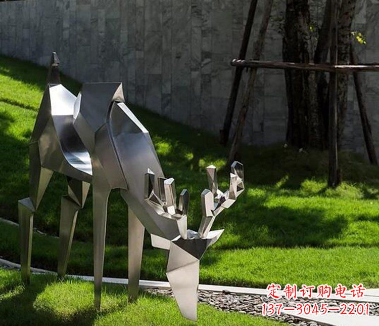 贵州不锈钢几何动物雕塑——点缀鹿公园美景