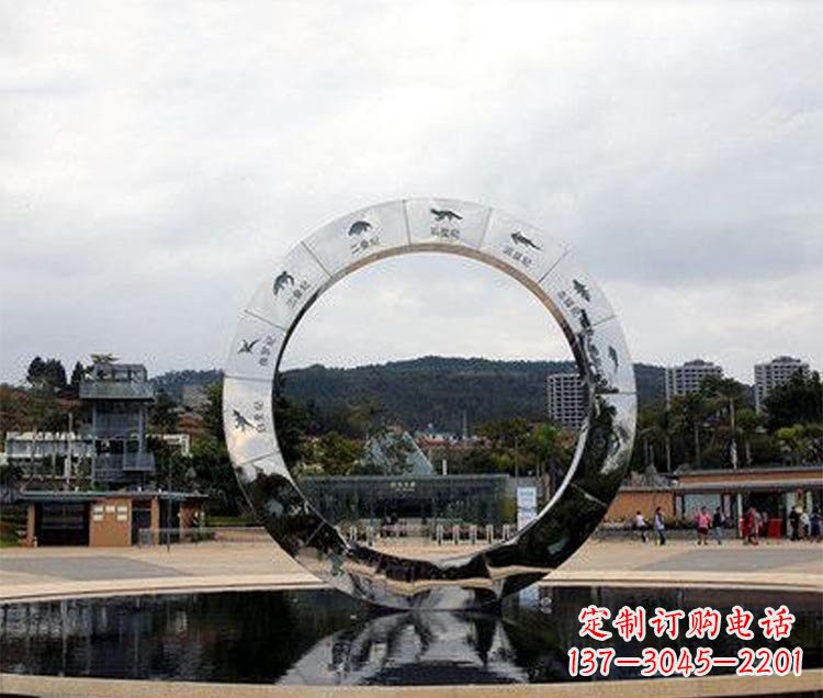 贵州恐龙圆环雕塑让恐龙永久存在