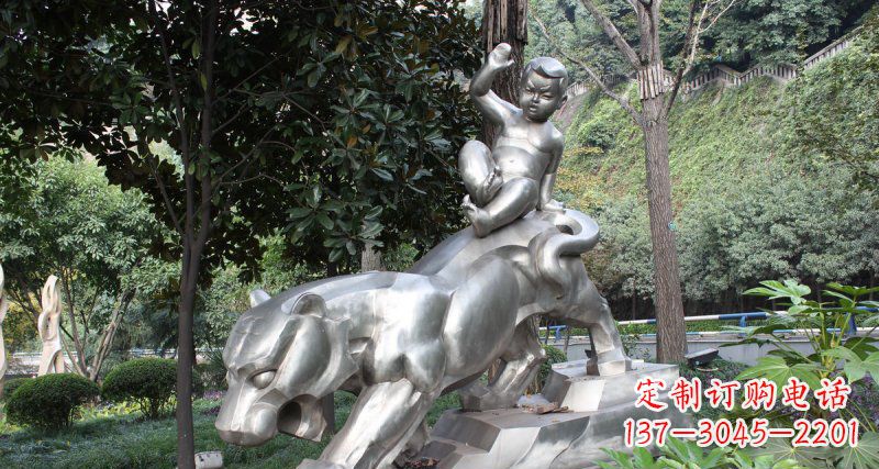 贵州不锈钢老虎雕塑美丽而又可爱