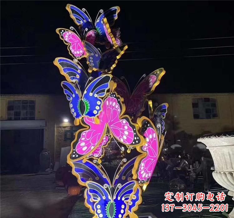 贵州不锈钢镂空蝴蝶雕塑——自由自在的艺术风景