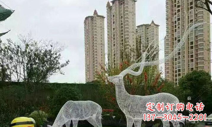 贵州不锈钢镂空鹿雕塑精美纯粹的艺术之作