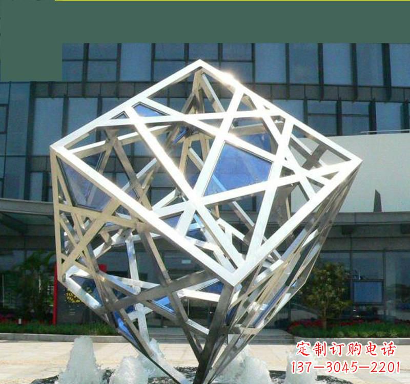 贵州不锈钢镂空魔方雕塑艺术与智慧的完美结合