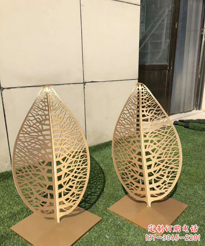 贵州不锈钢树叶雕塑,精致典雅