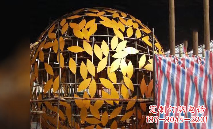 贵州不锈钢镂空树叶雕塑——精美绝伦