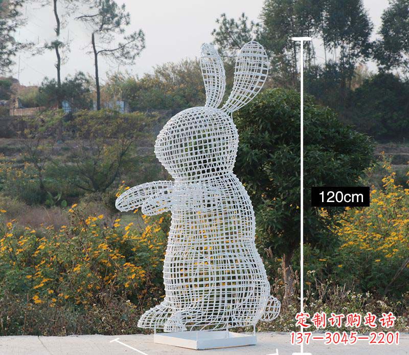 贵州精致的不锈钢镂空兔子雕塑