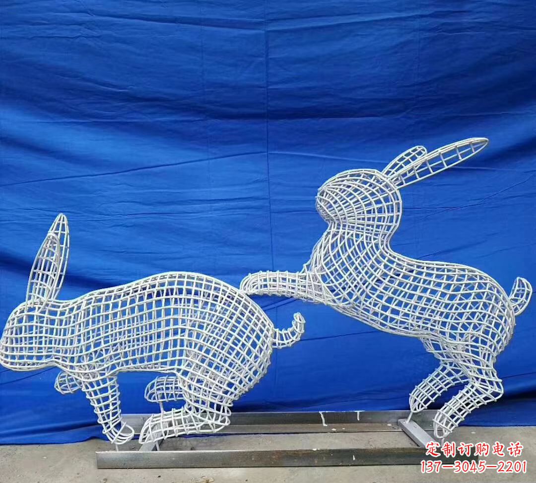 贵州不锈钢镂空兔子精美雕塑展现可爱