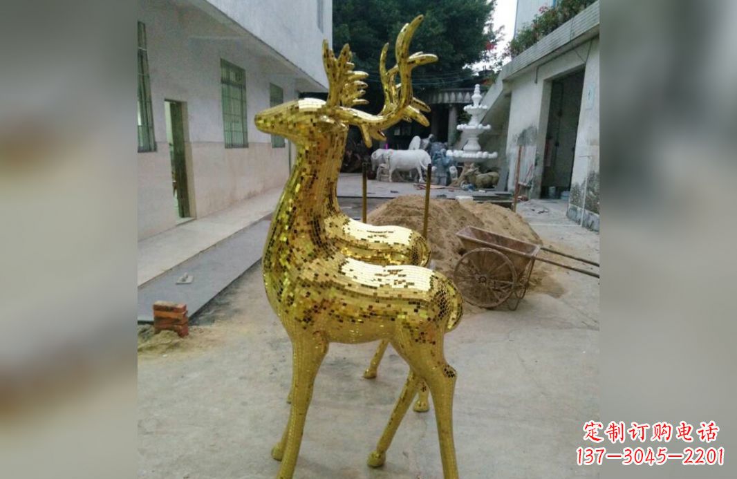 贵州不锈钢鹿公园的动物雕塑