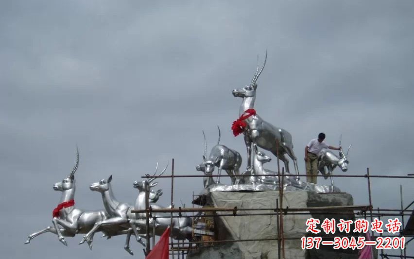 贵州不锈钢动物雕塑——美丽宁静的自然之美