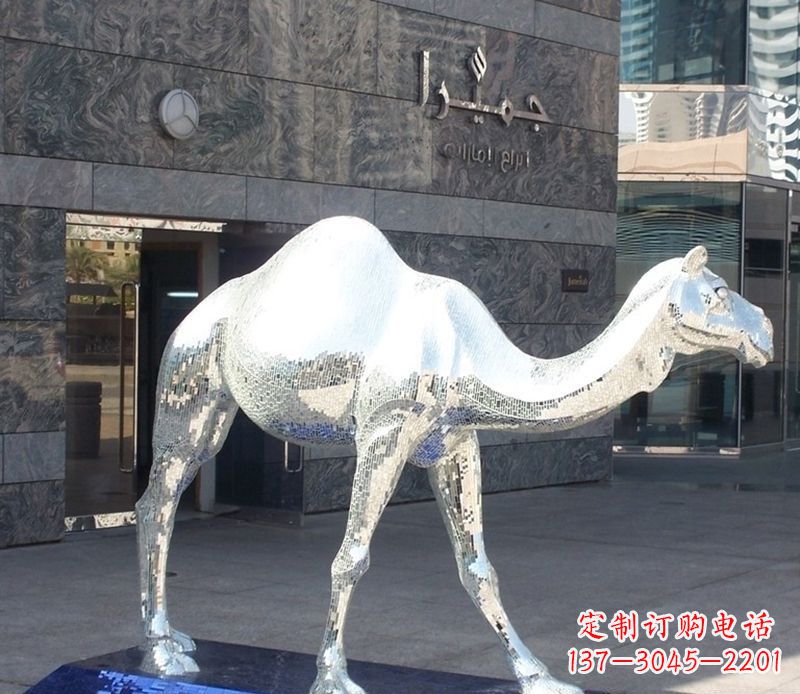 贵州不锈钢骆驼雕塑精美外形折射古朴美感