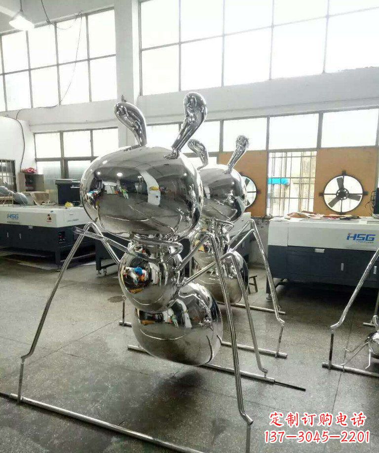 贵州不锈钢蚂蚁步行街景观雕塑——融合现代科技与自然之美
