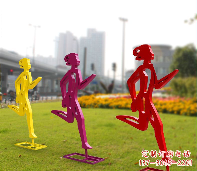 贵州勇敢奔跑的女性雕塑