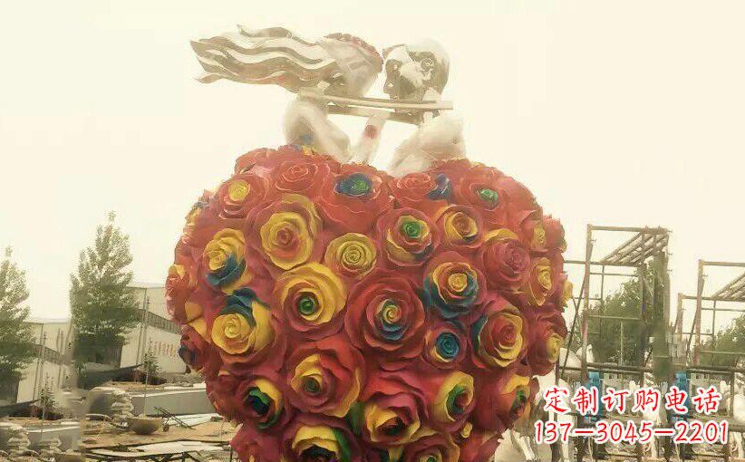 贵州浪漫之美——不锈钢情侣结婚雕塑
