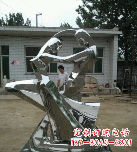 贵州浪漫的不锈钢情侣雕塑