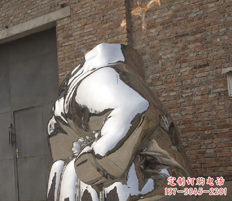 贵州不锈钢拳头雕塑