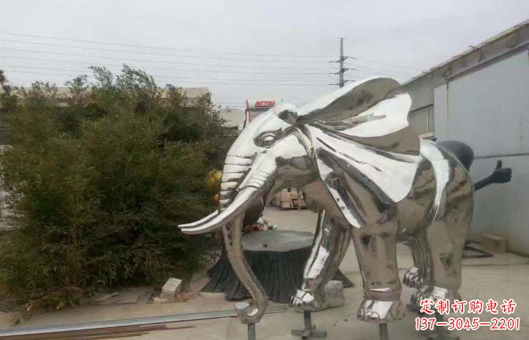 贵州大象雕塑为售楼部装饰点缀