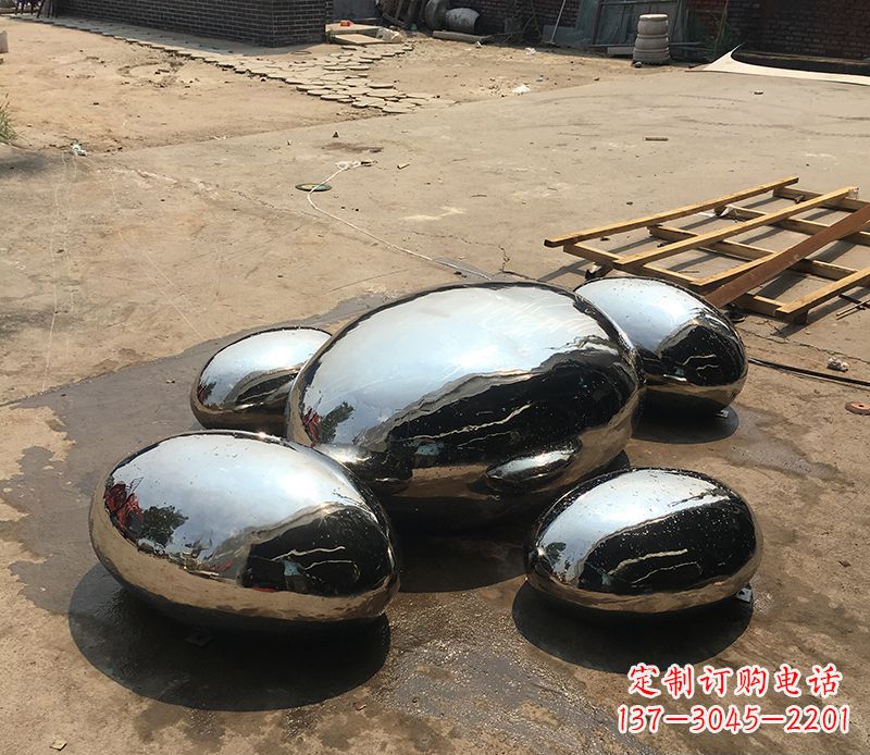 贵州不锈钢水滴雕塑给景观增添独特魅力