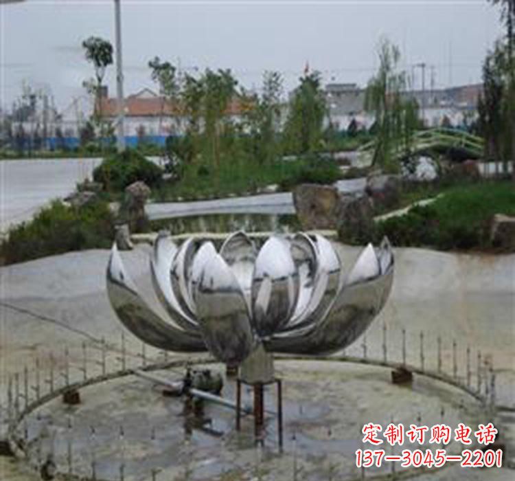 贵州不锈钢荷花雕塑营造美丽水景