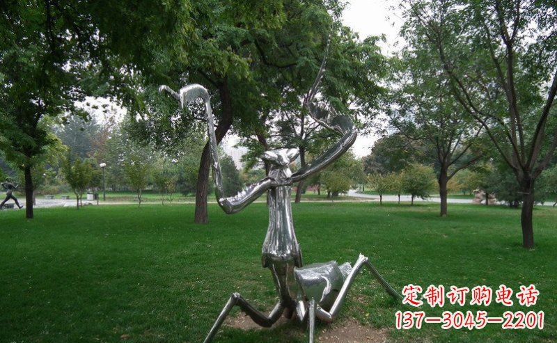 贵州不锈钢螳螂古朴雅致的雕塑
