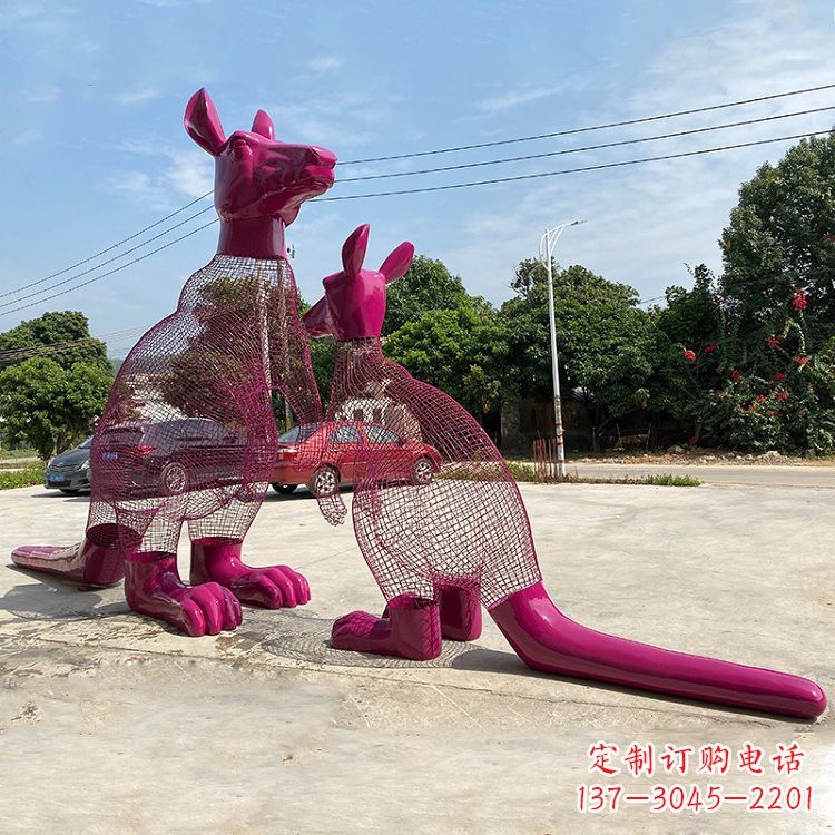 贵州不锈钢袋鼠雕塑给公园带来美好景观