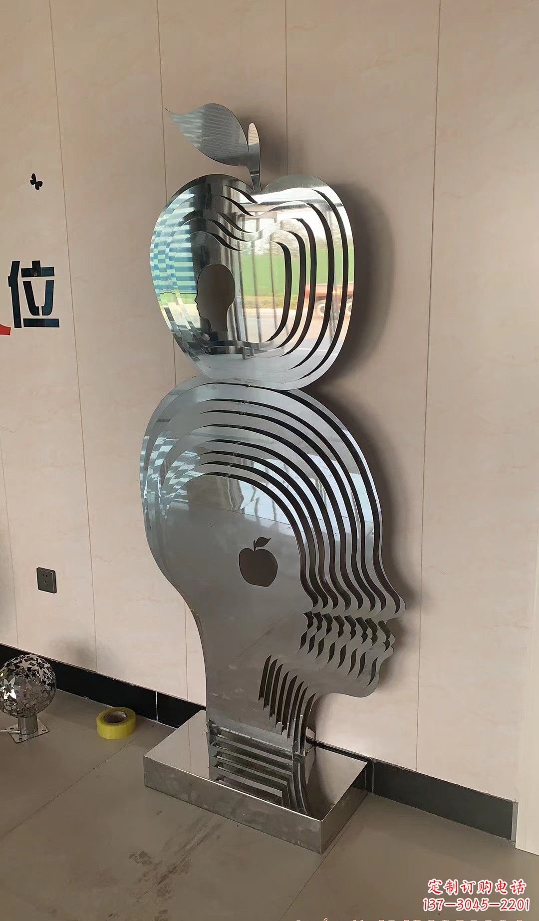 贵州精美不锈钢苹果雕塑