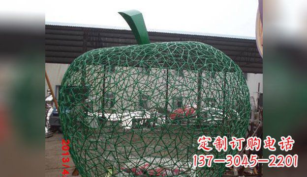 贵州不锈钢网制作的苹果雕塑——精致且耐久
