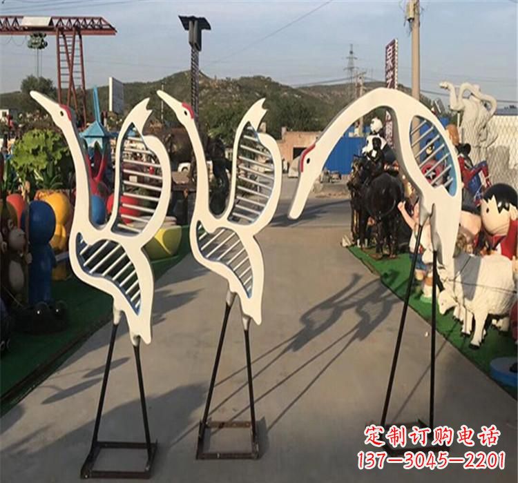 贵州精美不锈钢仙鹤雕塑