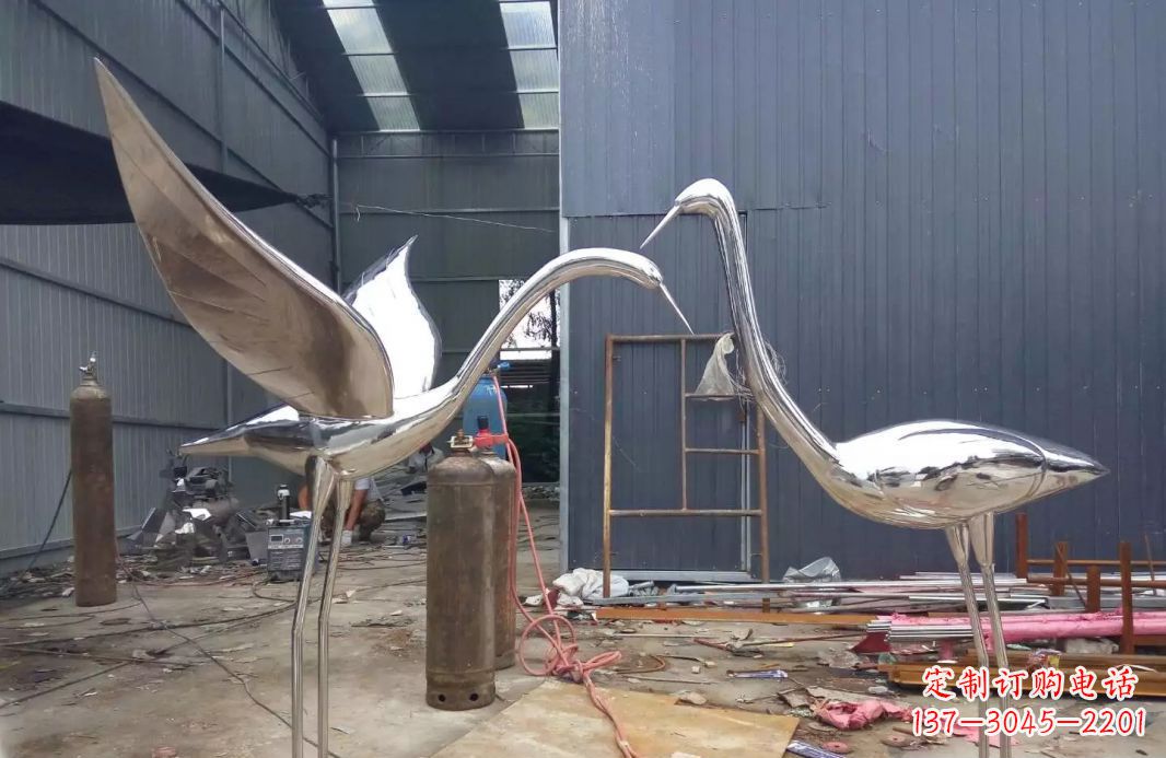 贵州不锈钢仙鹤雕塑传承中国文化
