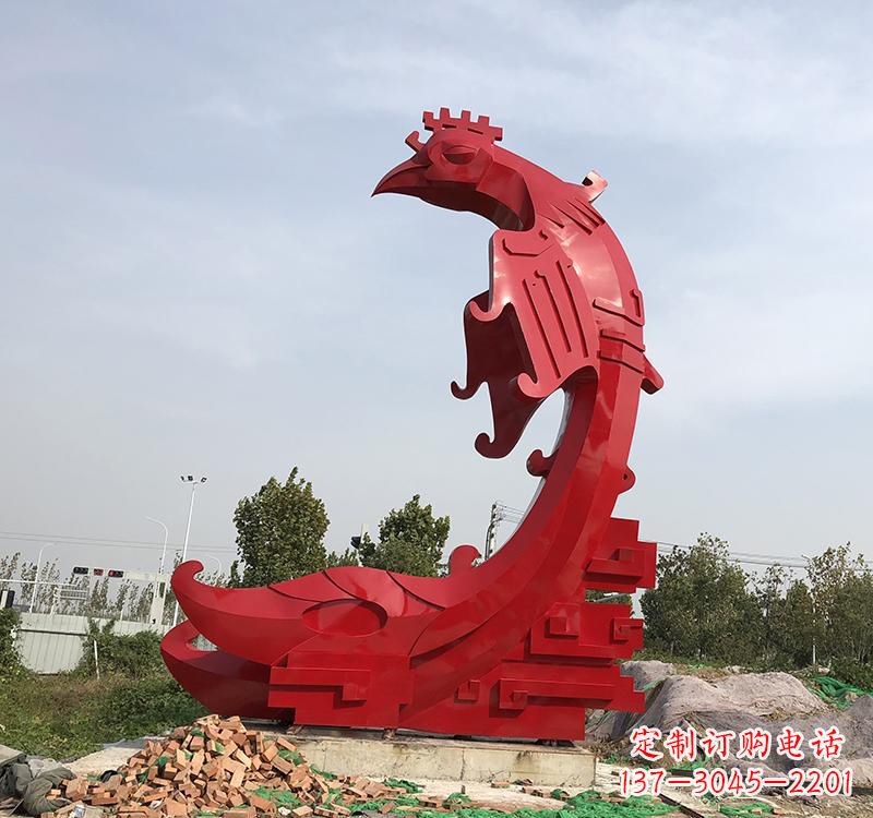 贵州凤凰展翅飞翔——不锈钢现代广场的雕塑之美
