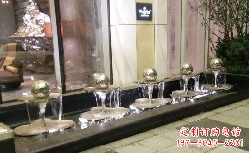 贵州不锈钢小喷泉雕塑美丽之灵