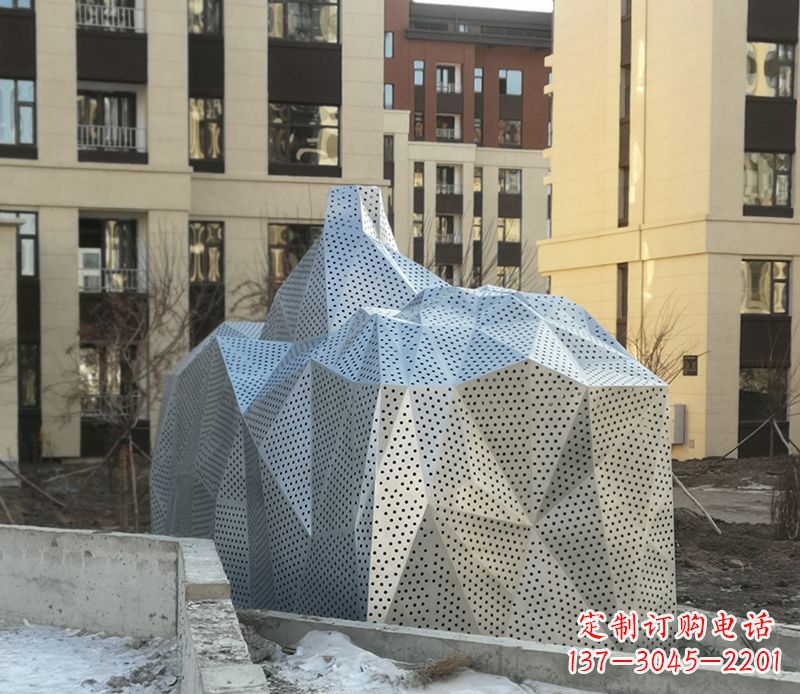 贵州不锈钢小区假山雕塑雕塑点缀小区美景