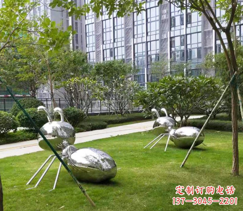 贵州不锈钢小区的蚂蚁雕塑