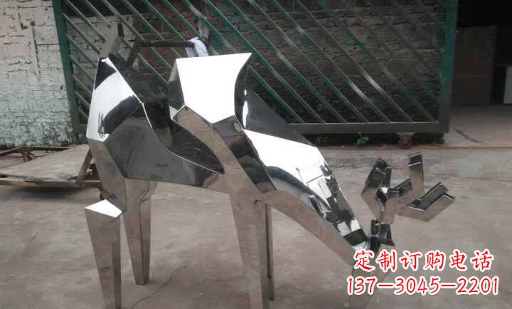 贵州不锈钢小羊雕塑艺术的精髓