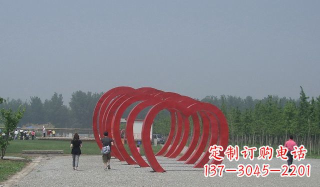 贵州不锈钢心形拱门雕塑美丽而神圣