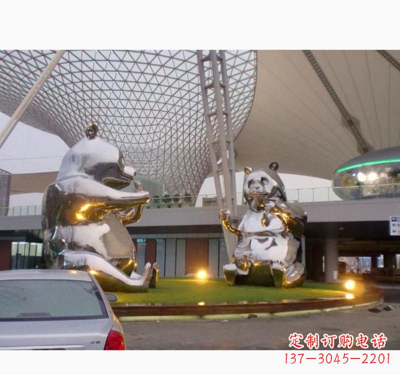 贵州不锈钢熊猫雕塑象征中国特色文化